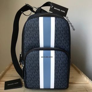 🌼Michael Kors sling pack Men